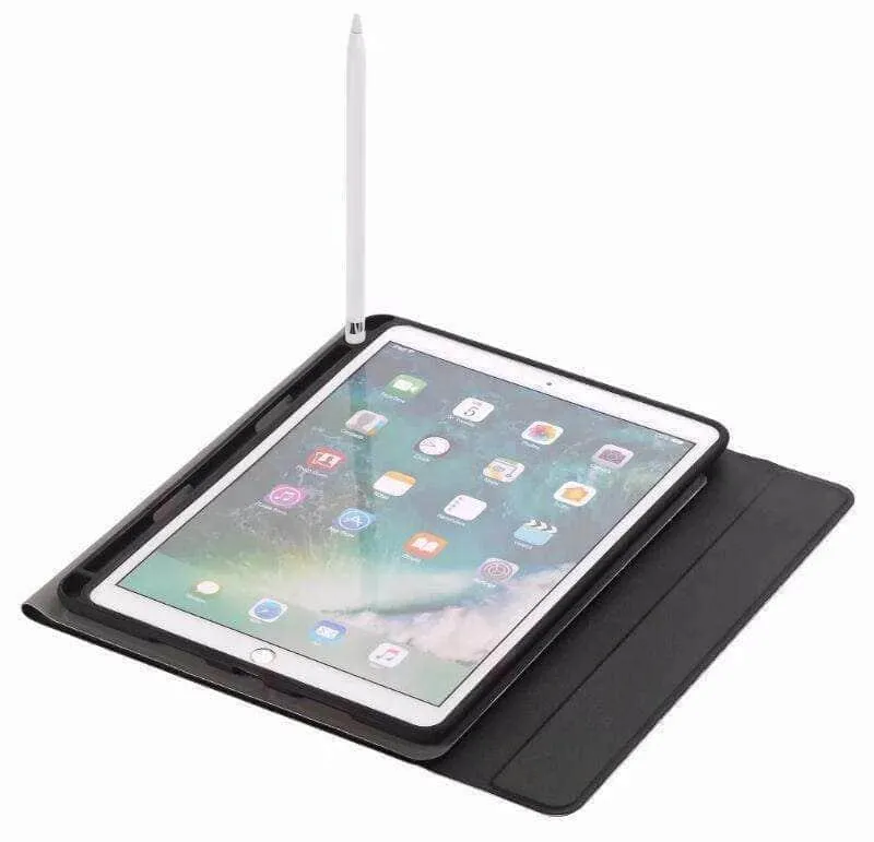 iPad 9.7 5/6 Leather Look Split Bluetooth Keyboard Case with Pen Slot